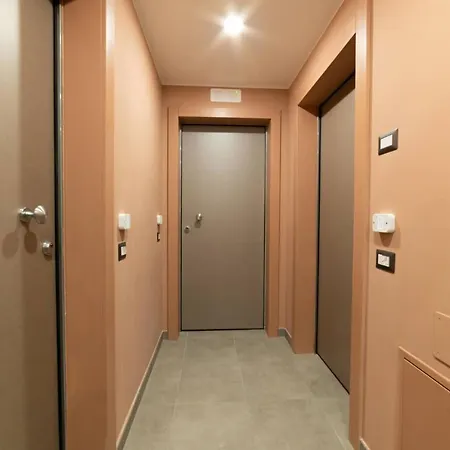 Apartment Cityu - Milano 25 Centro Con Parcheggio Privato Gratuito *